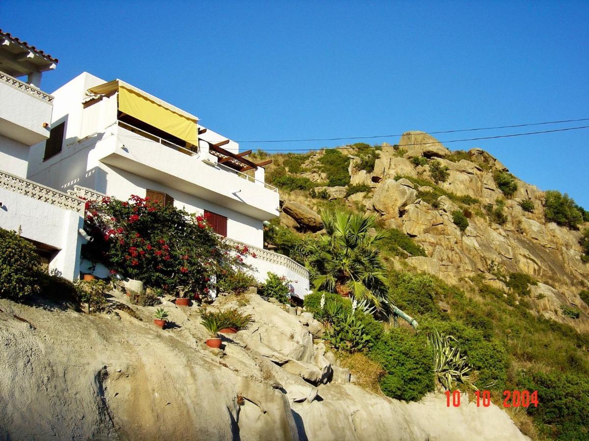 Villa Buraux III Roses Exterior photo