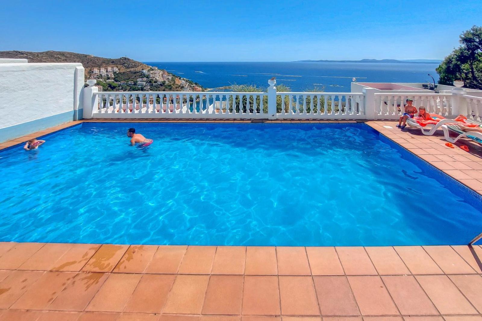 Villa Buraux III Roses Exterior photo